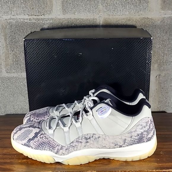 jordan 11 snakeskin black and white